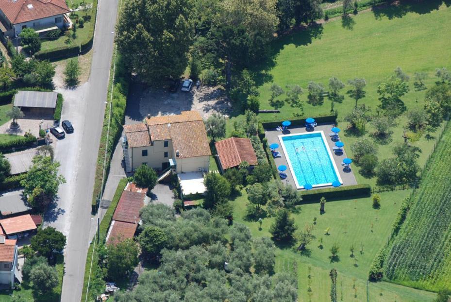 B&B Da Pio Pietrasanta Εξωτερικό φωτογραφία