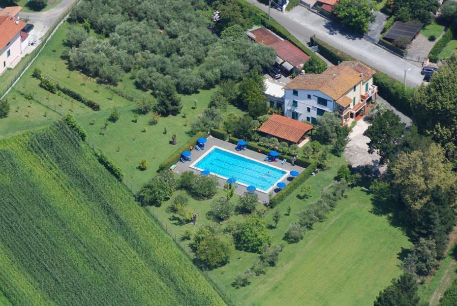 B&B Da Pio Pietrasanta Εξωτερικό φωτογραφία